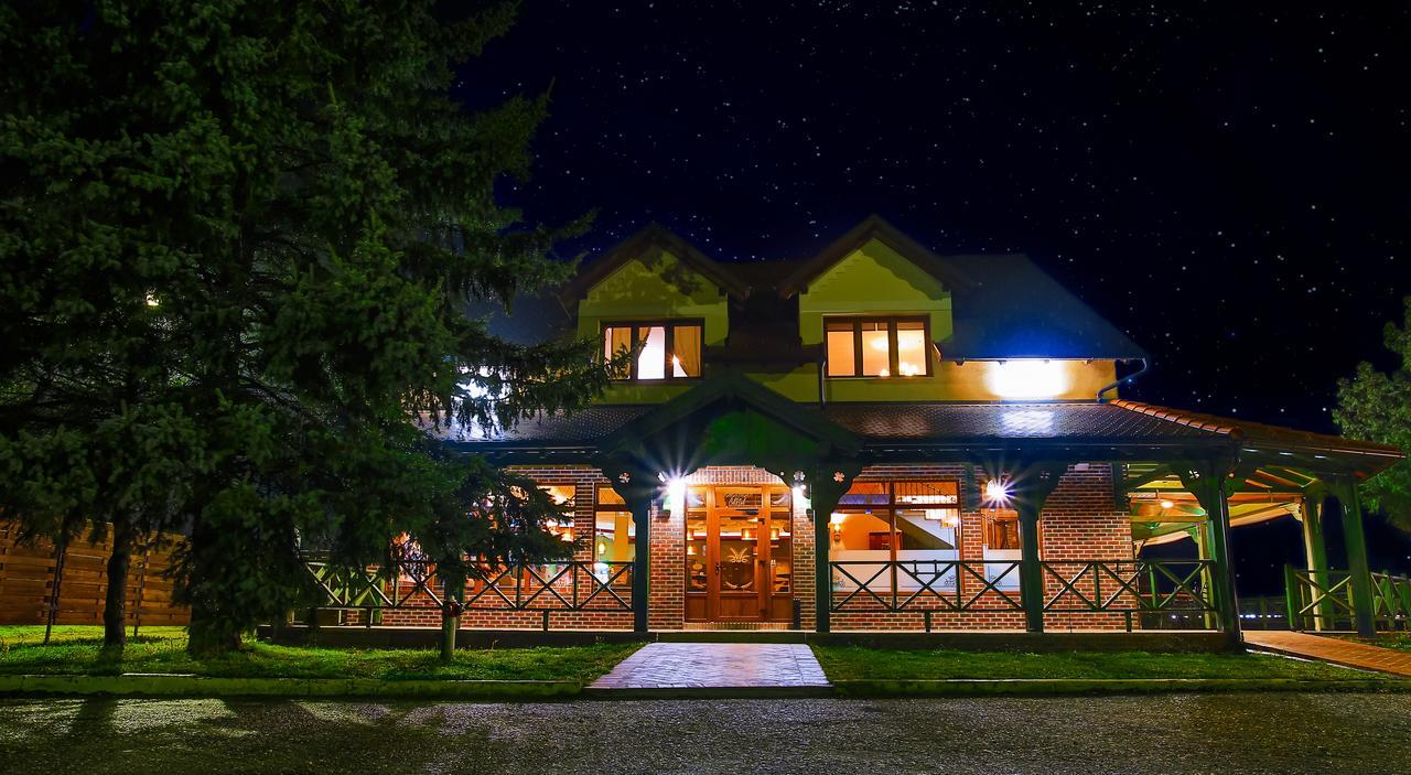 Hotel Moja Carda Temerin Exterior photo